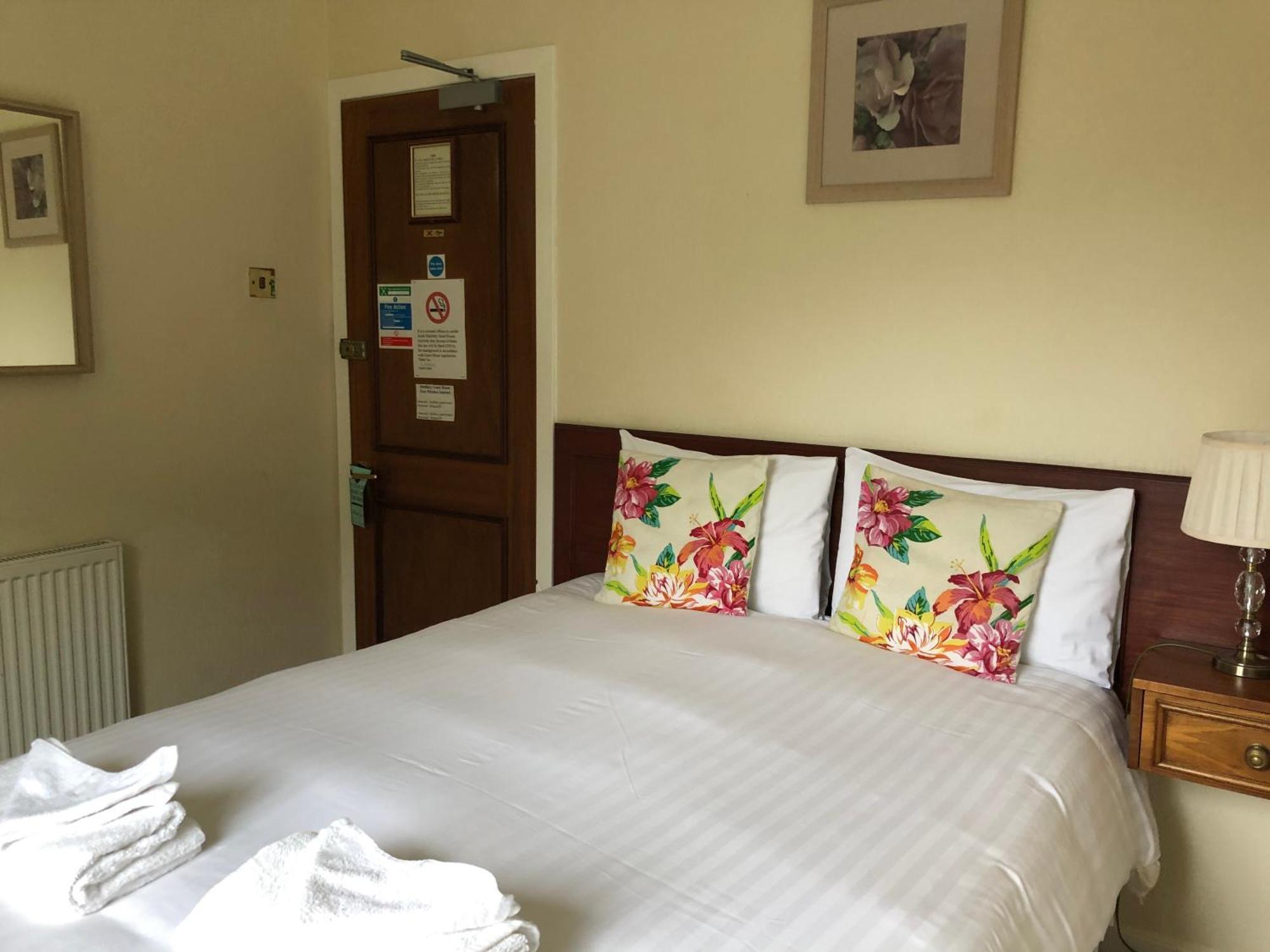 Distillery Guest House Fort William Phòng bức ảnh